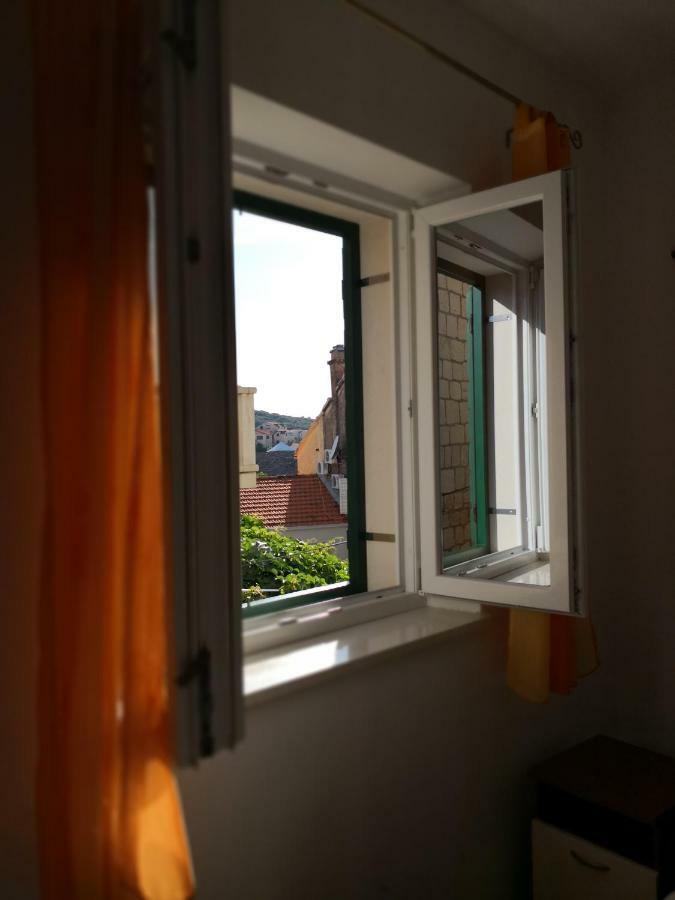Apartments Jaksic Postira Eksteriør bilde