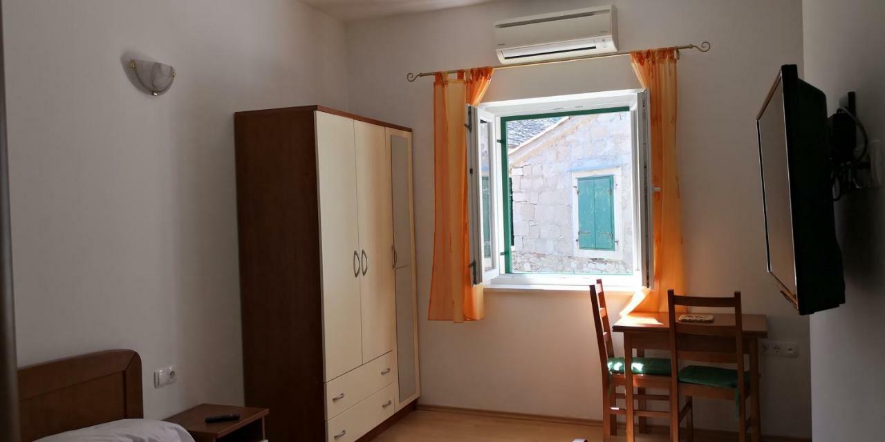 Apartments Jaksic Postira Eksteriør bilde